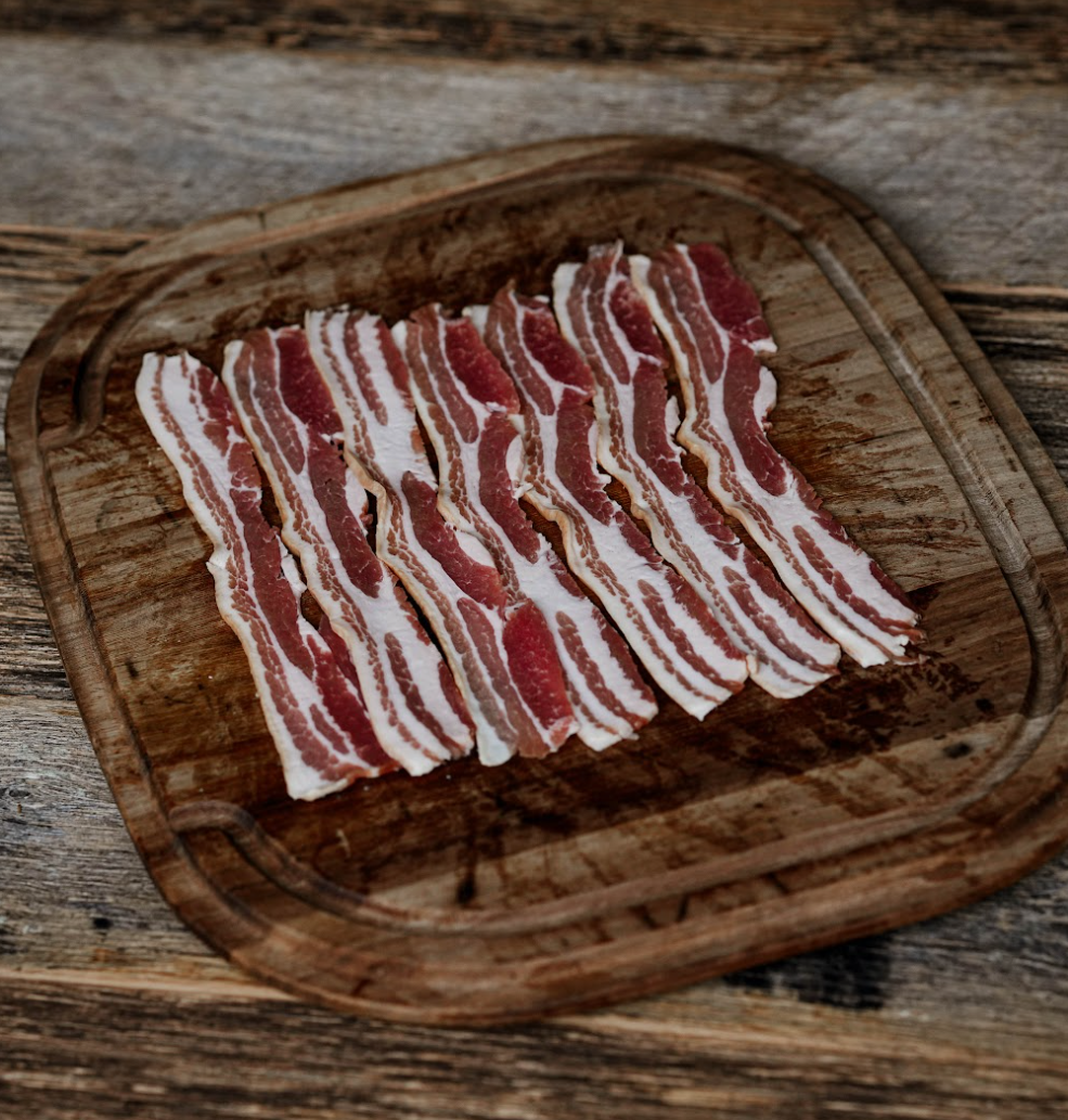 Traditionally Cured Free Range Smoked Streaky Bacon